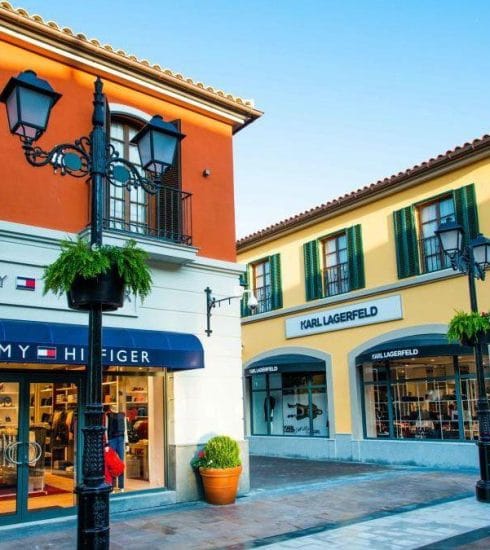 A view of some shops inside McArthurGlen Designer Outlet Malaga